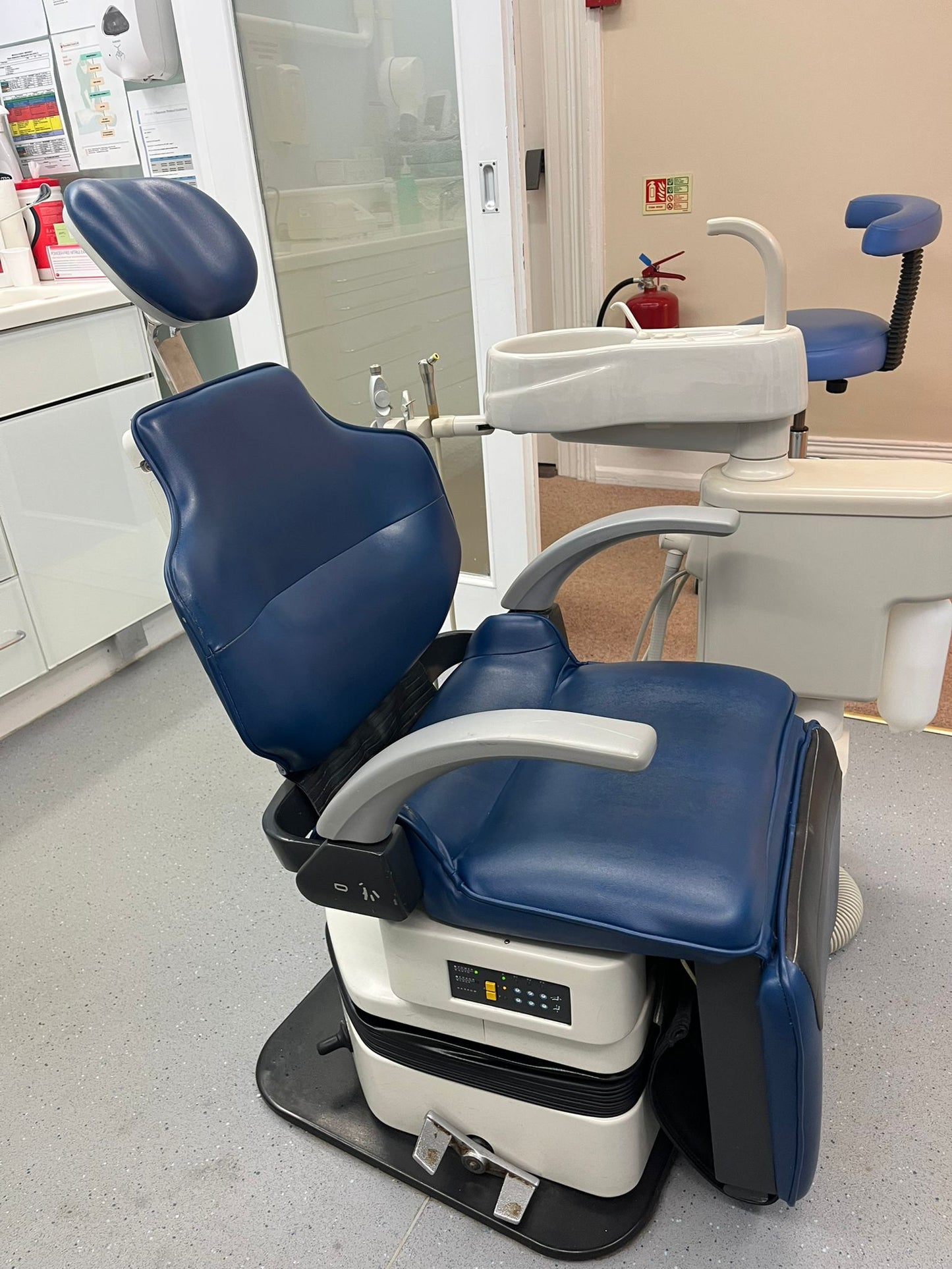 Dental Chair - Belmont Pro 2 Knee Break - VIDEO clip attached! (Discount available if bought with Adec Cuspidor Unit & Mounting Plate)