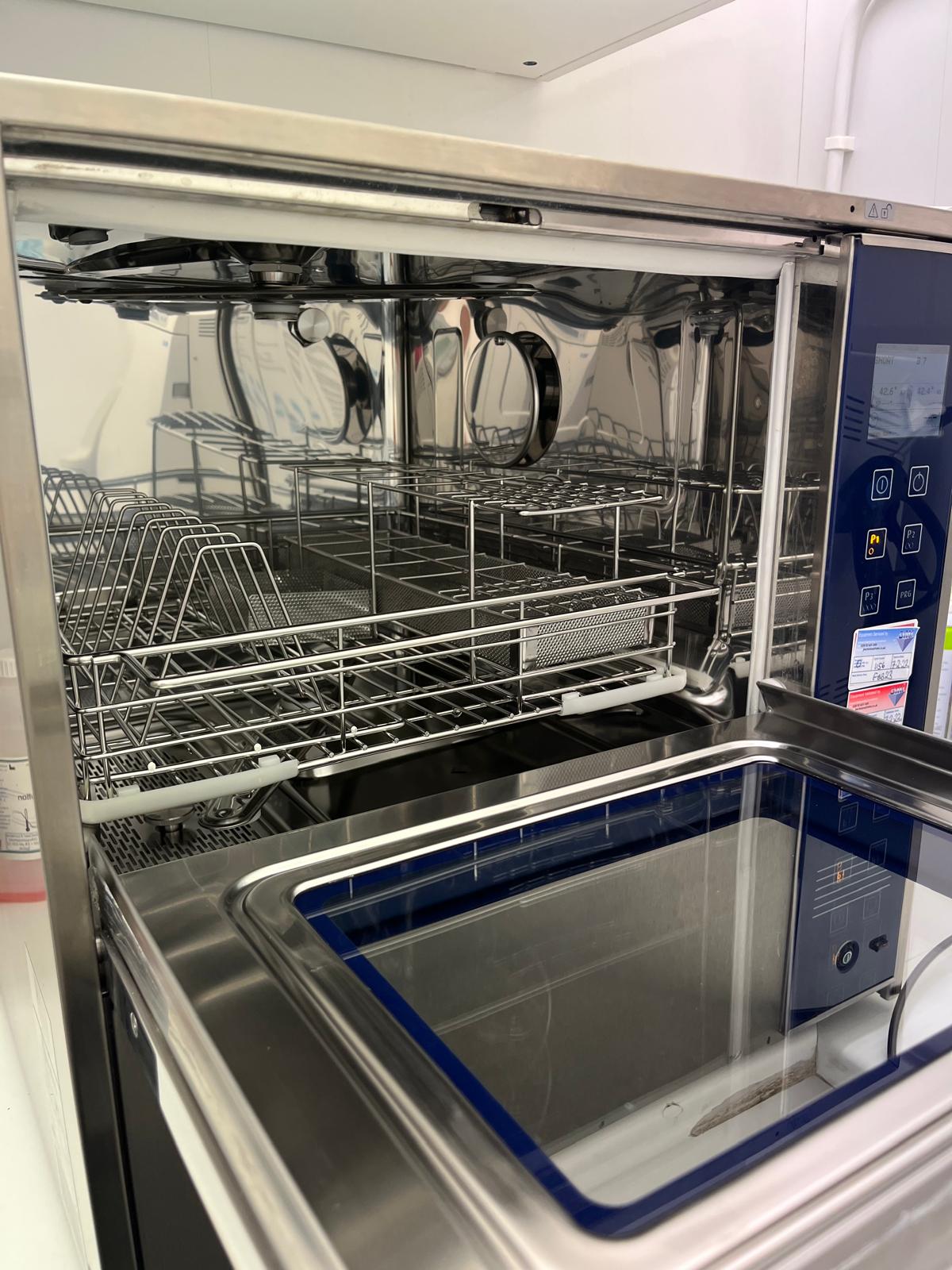 Washer / Disinfector - Steelco DS 50 DRS - Benchtop Model