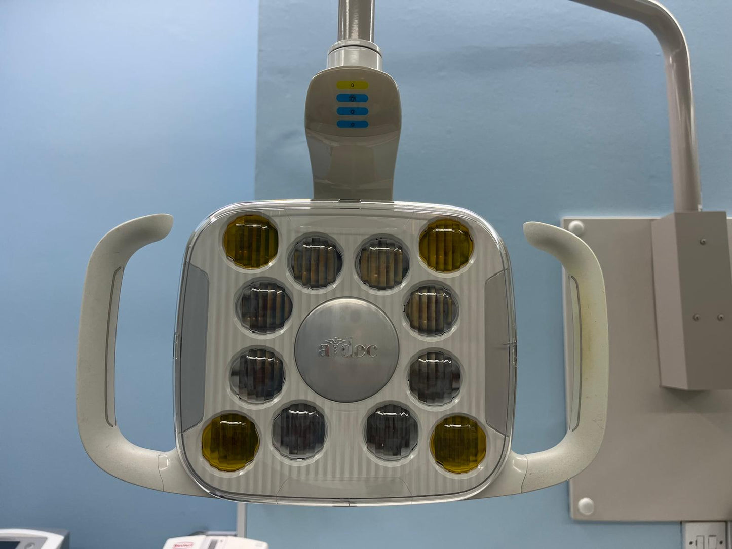 Dental Operating LED Light -Adec 500 type with long arm (2.1m) + wall mounting (VIDEO clip attached!)