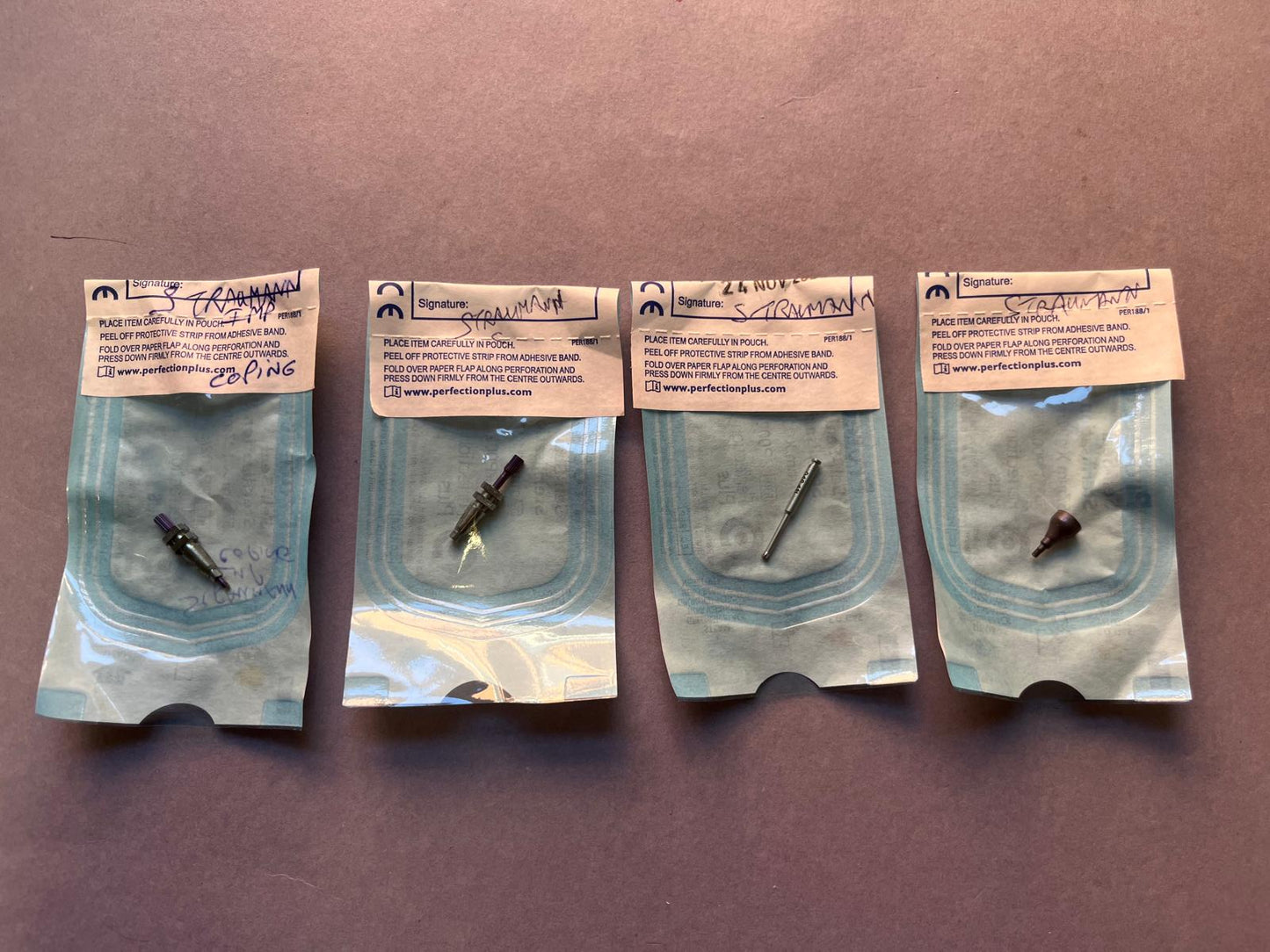 Straumann - Impression Copings / Screwdriver / Cover Screws (sold together)